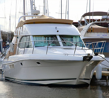 Quality used motor boats for sale with friendly, experienced yacht brokers