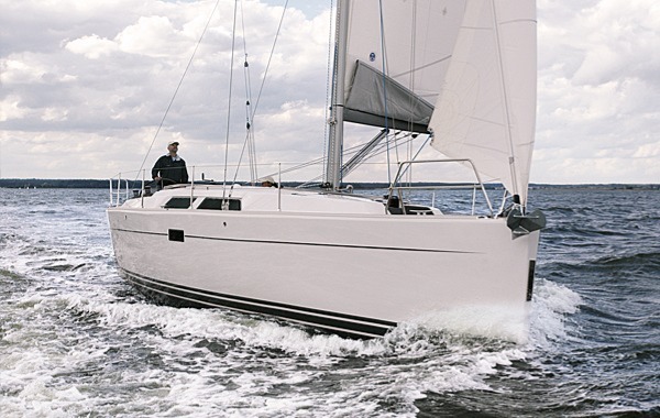 Hanse 400 at sail